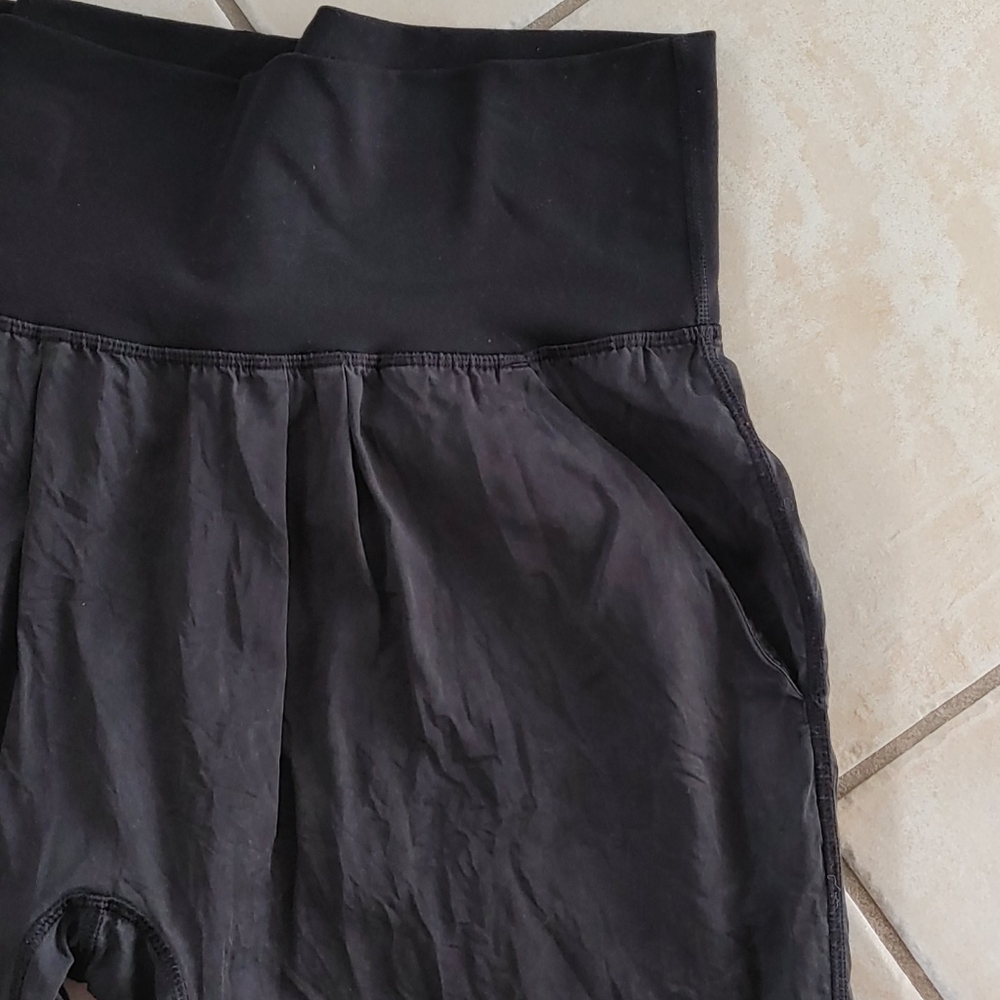 Lululemon Post Power Crop - Picture 4 of 6
